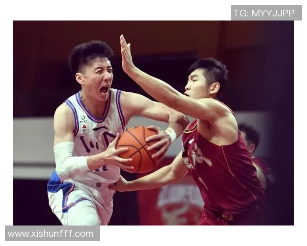 韩硕：从篮球场上的新星到职业生涯的辉煌转折点探秘